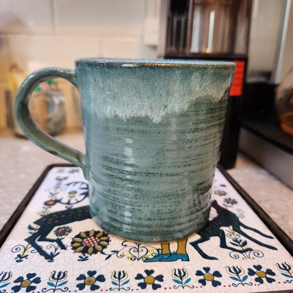 Handcrafted Hand Thrown Green Ceramic Mug with Drip Glaze - Picture 1 of 4